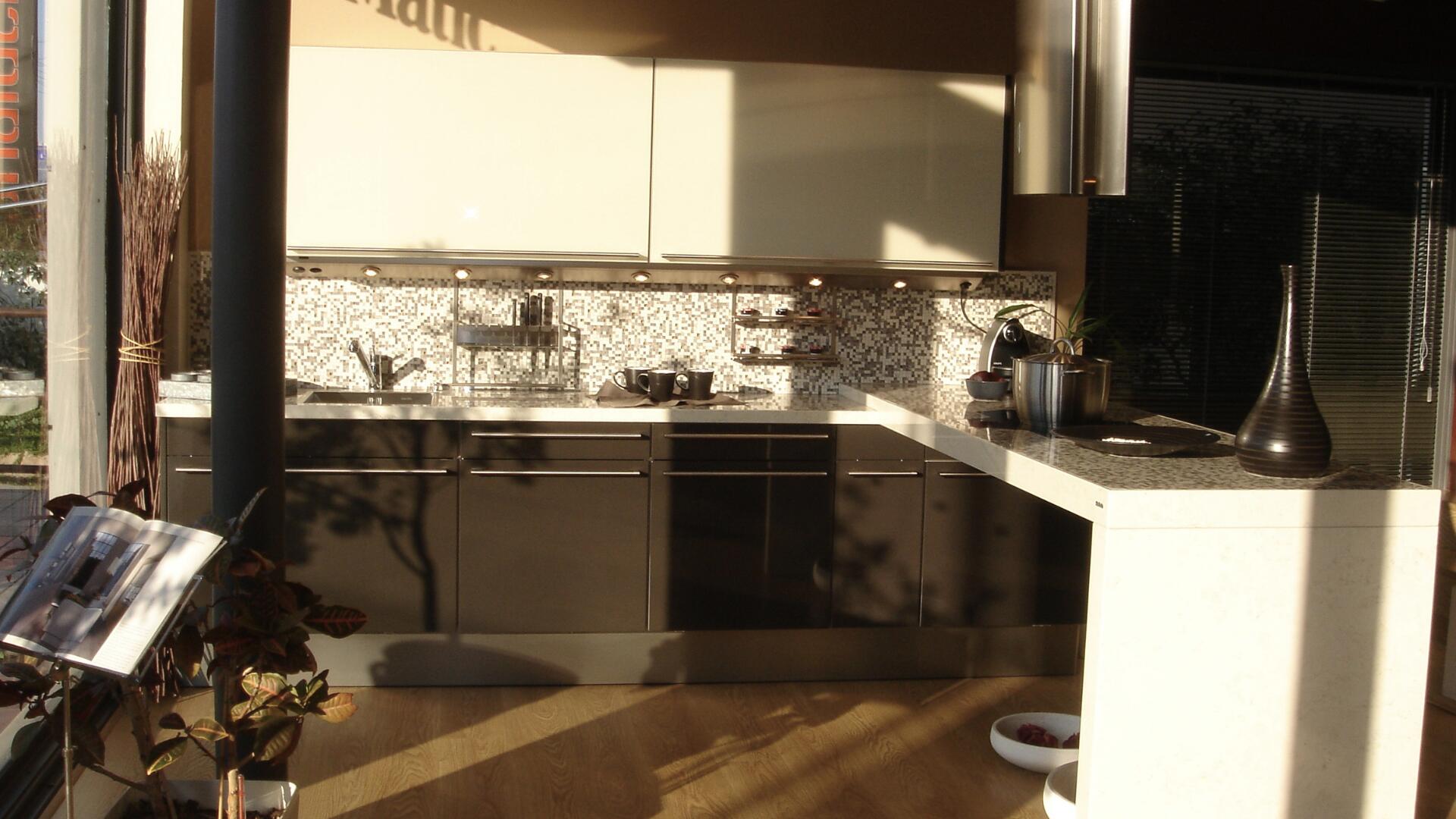 Εκθεσιακά έπιπλα κουζίνας – SieMatic model J
