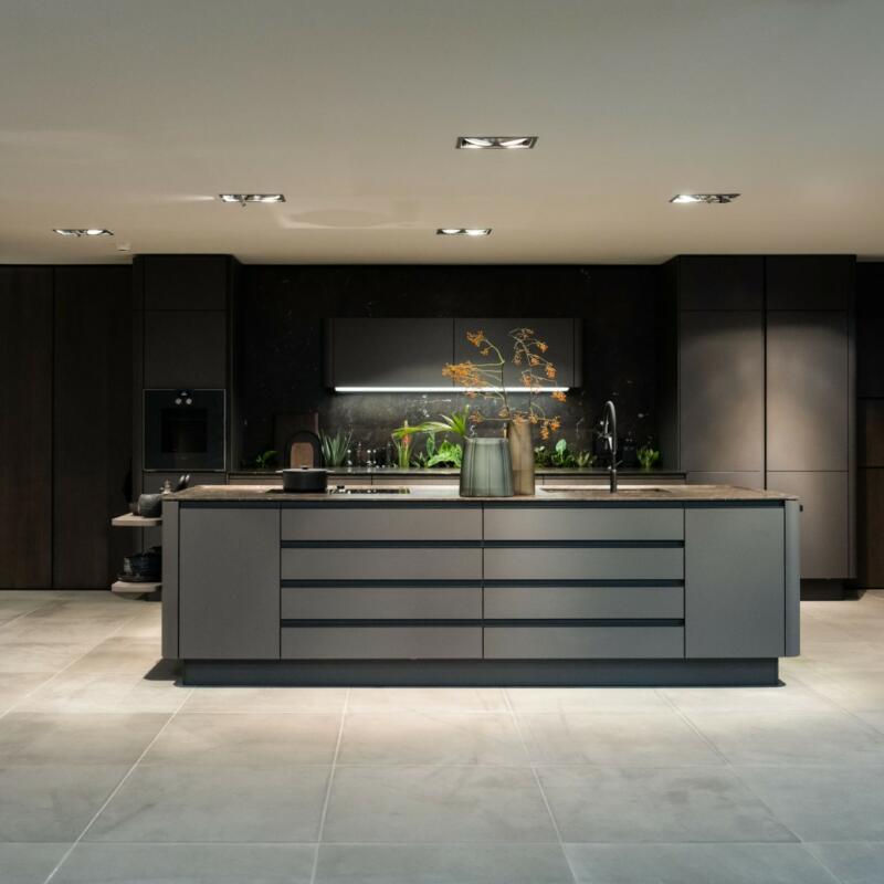 ΕΠΙΠΛΑ ΚΟΥΖΙΝΑΣ SieMatic SG6 Graphite