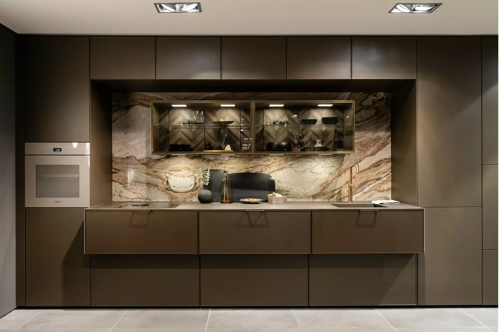 ΕΠΙΠΛΑ ΚΟΥΖΙΝΑΣ SieMatic PURE BRONZE