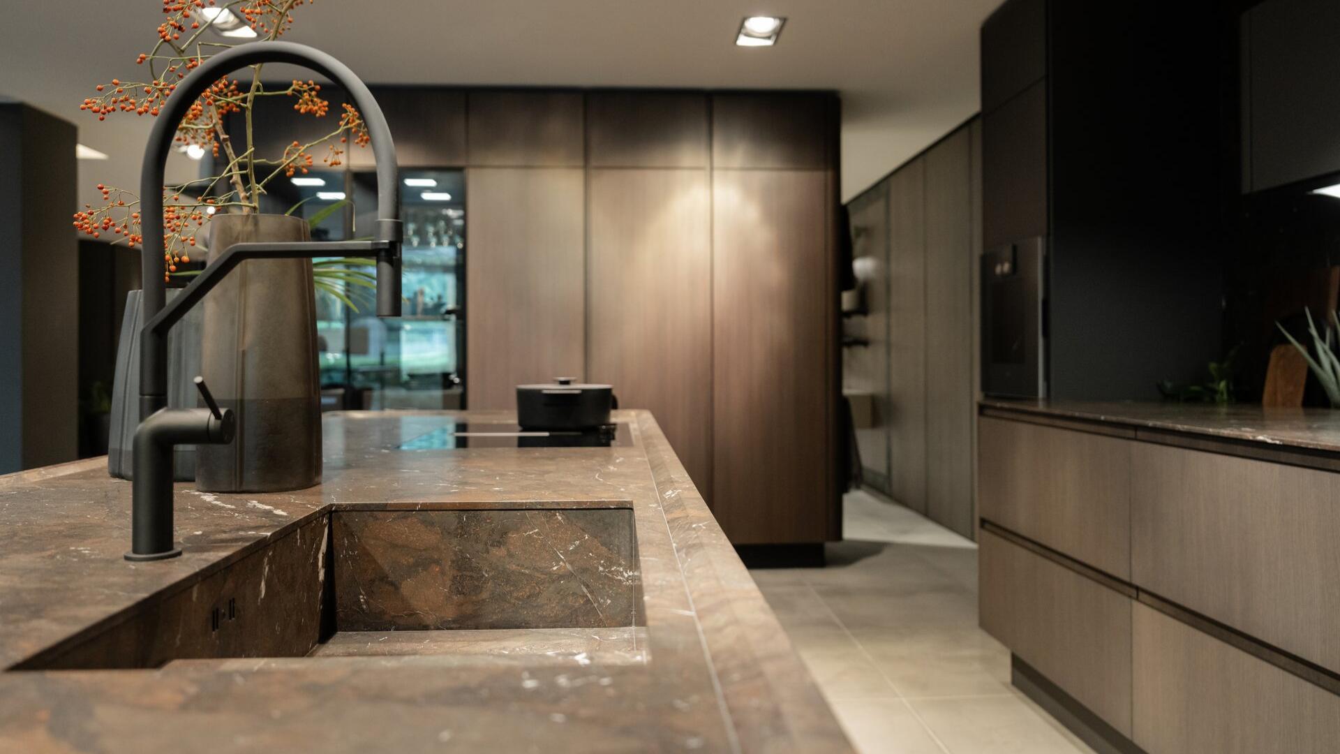 ΕΠΙΠΛΑ ΚΟΥΖΙΝΑΣ SieMatic SG6 Graphite