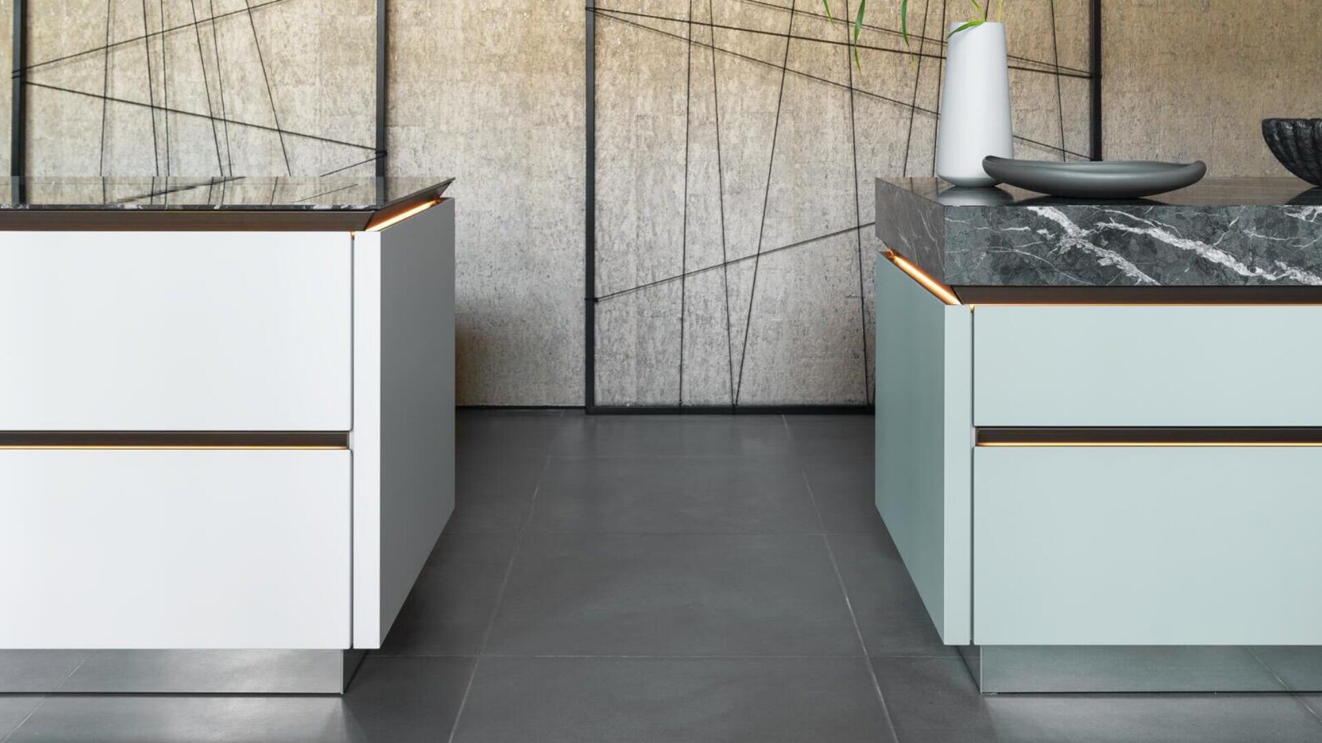 Handle-less έπιπλα κουζίνας: Minimal αισθητική, μέγιστη λειτουργικότητα