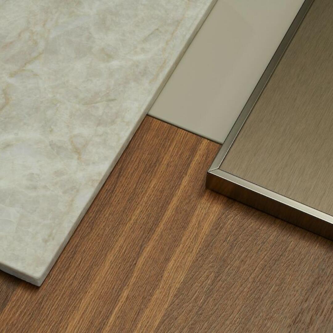 Υλικά με χαρακτήρα: Η δύναμη του φυσικού στον σχεδιασμό επίπλων κουζίνας