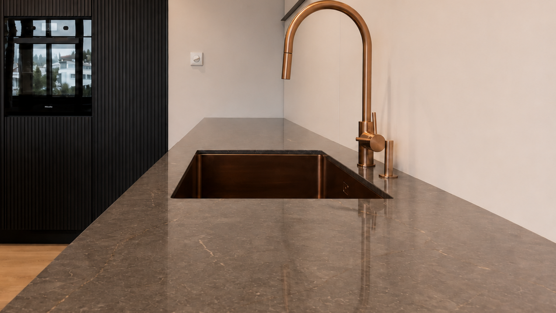 Εκθεσιακά Έπιπλα Κουζίνας Glass + Mover + Vogue – Biente Italia